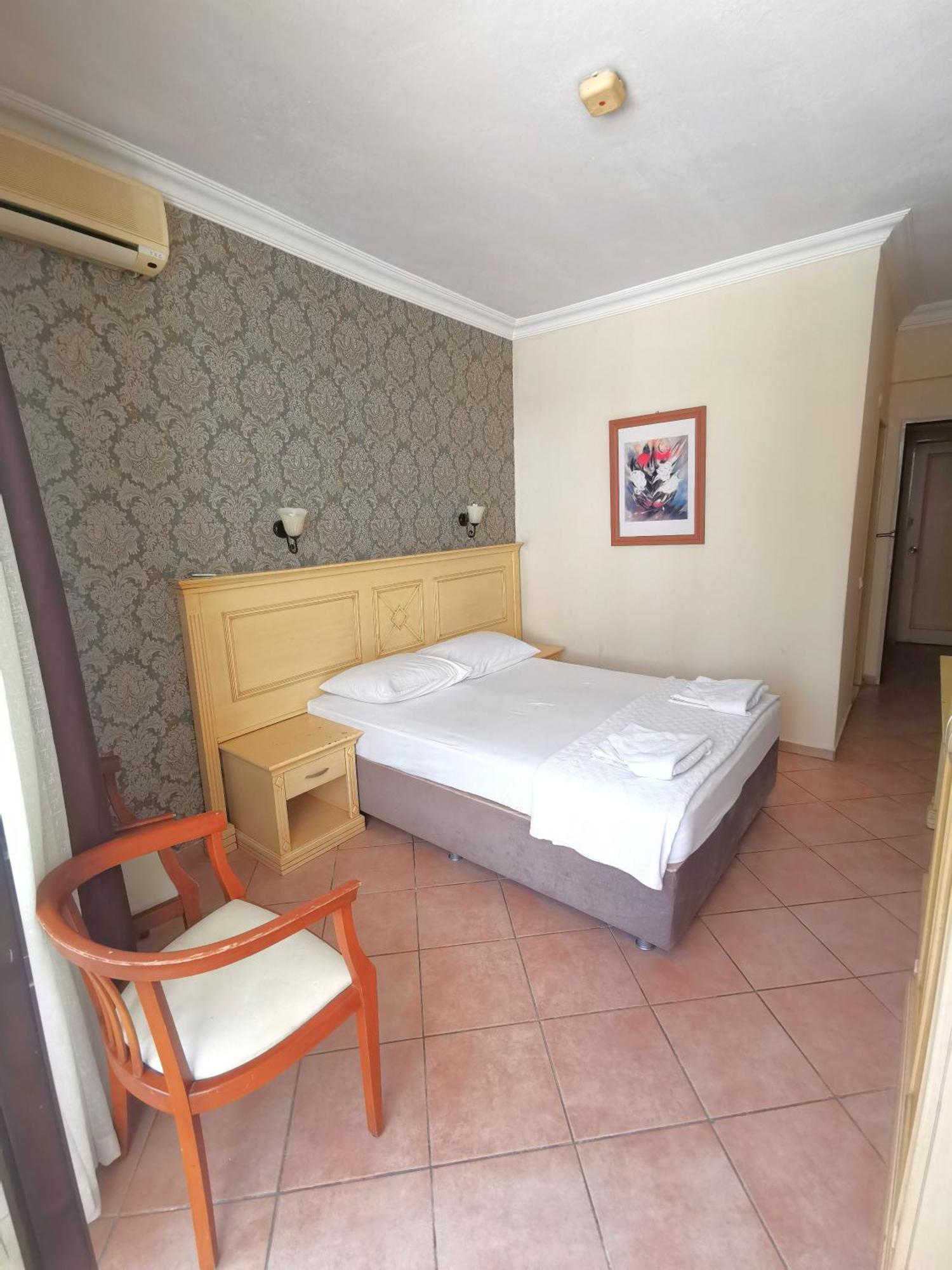 Intermar Hotel Marmaris Buitenkant foto